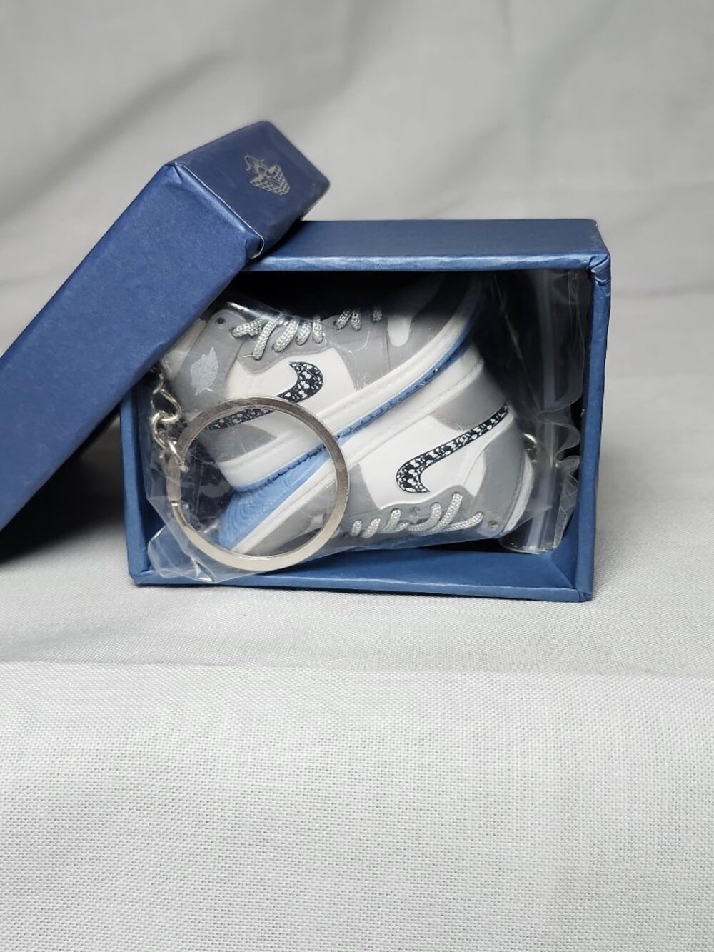 Air Dior mini Sneaker Keychain with Shoe Box 3D Gift/Charm High Quality